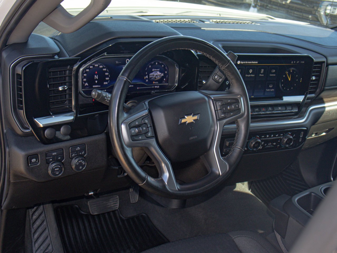 2025 Chevrolet Silverado 1500 4WD Crew Cab 147 LT White Sherwood Park - photo #19