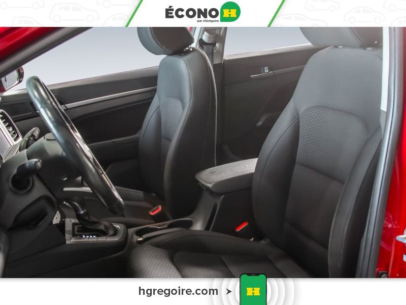 2020 Hyundai Elantra Red Blainville - photo #14