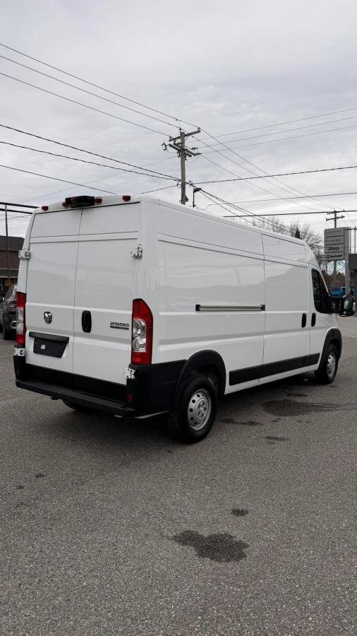 2023 RAM ProMaster Cargo Van White Lac Mégantic - photo #7