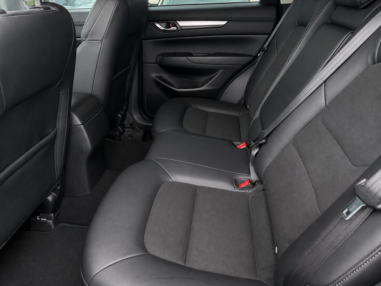 2021 Mazda CX-5 Grey Châteauguay - photo #7