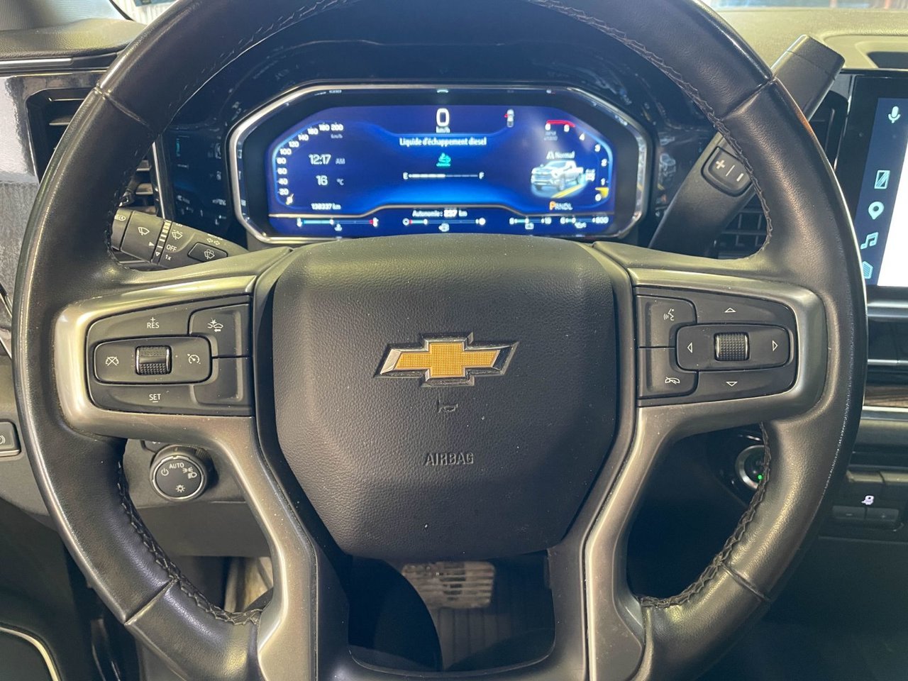 2024 Chevrolet Silverado 2500HD LT Z71 CREW 4X4 DIESEL *BOITE 8 PI* BEDLINER Black Saint-Jérôme - photo #13