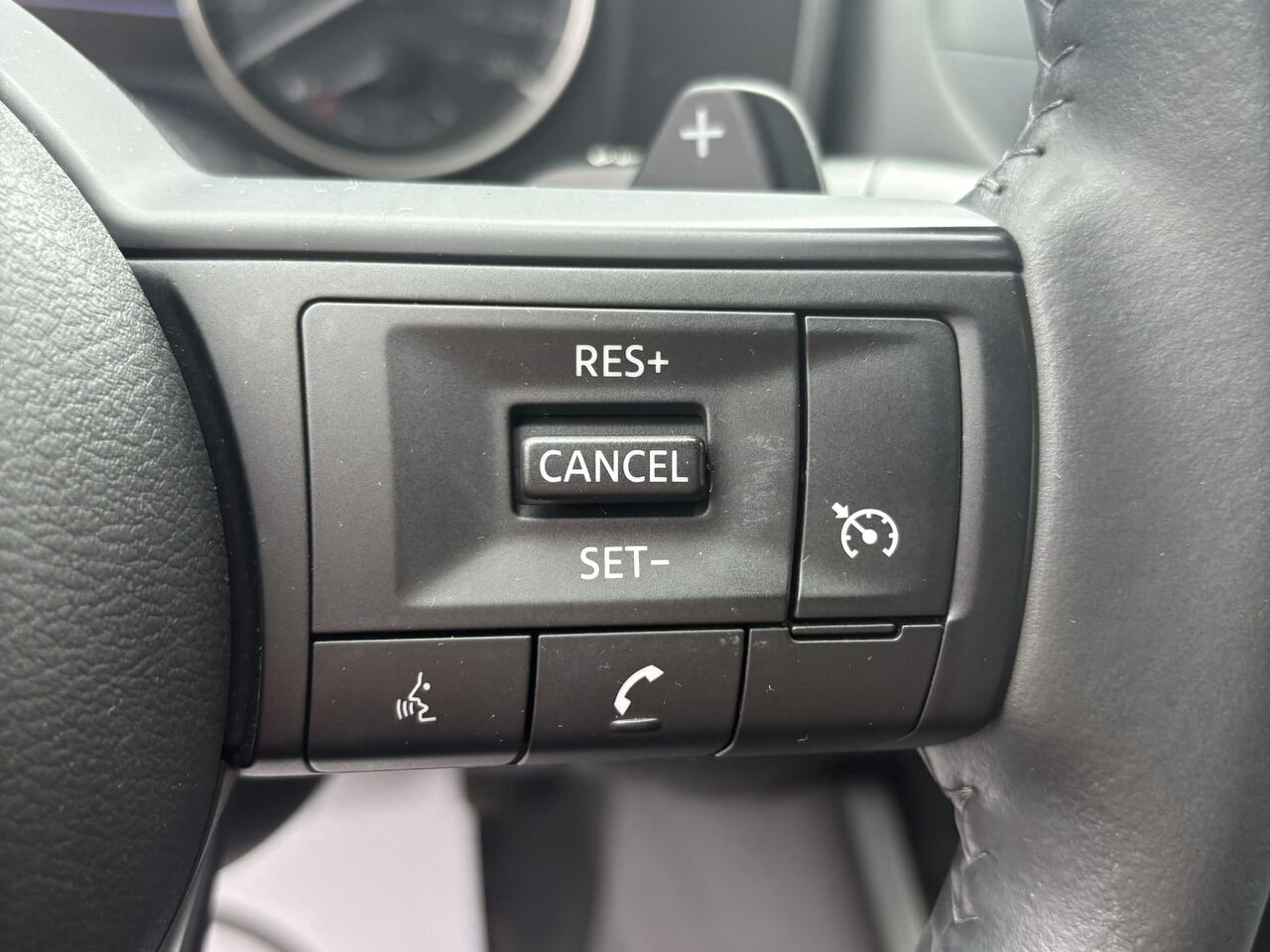 2024 Nissan Rogue S Black Mont-Laurier - photo #16