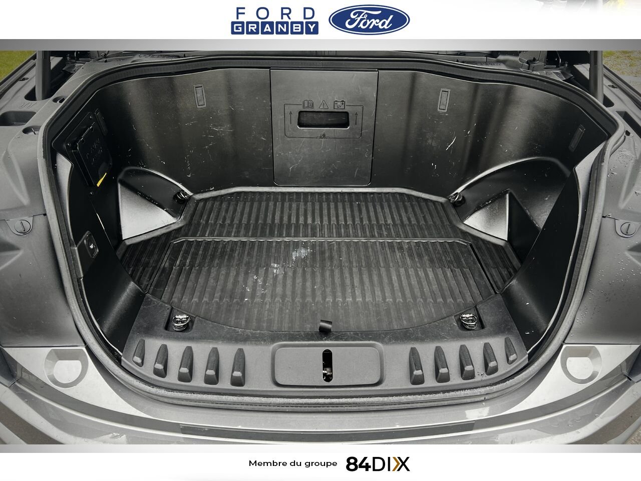 2023 Ford F-150 Lightning Grey Granby - photo #9