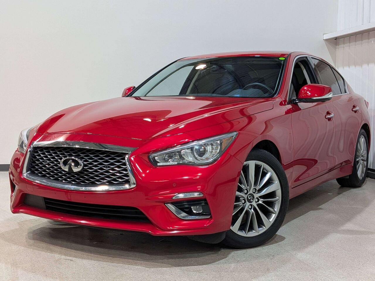 2024 INFINITI Q50 LUXE AWD Red Val-David - photo #0