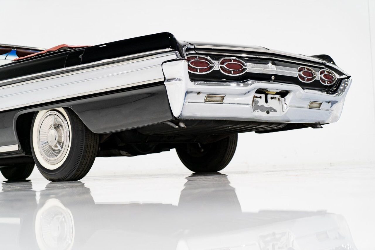Oldsmobile Starfire Factory A/C. Single repaint and extensive ownership history **PRICE IN USD** 1962 Noir Montréal - photo #56