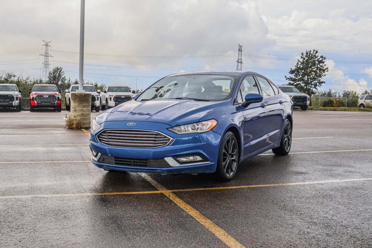 2018 Ford Fusion SE FWD Blue Sherwood Park - photo #3