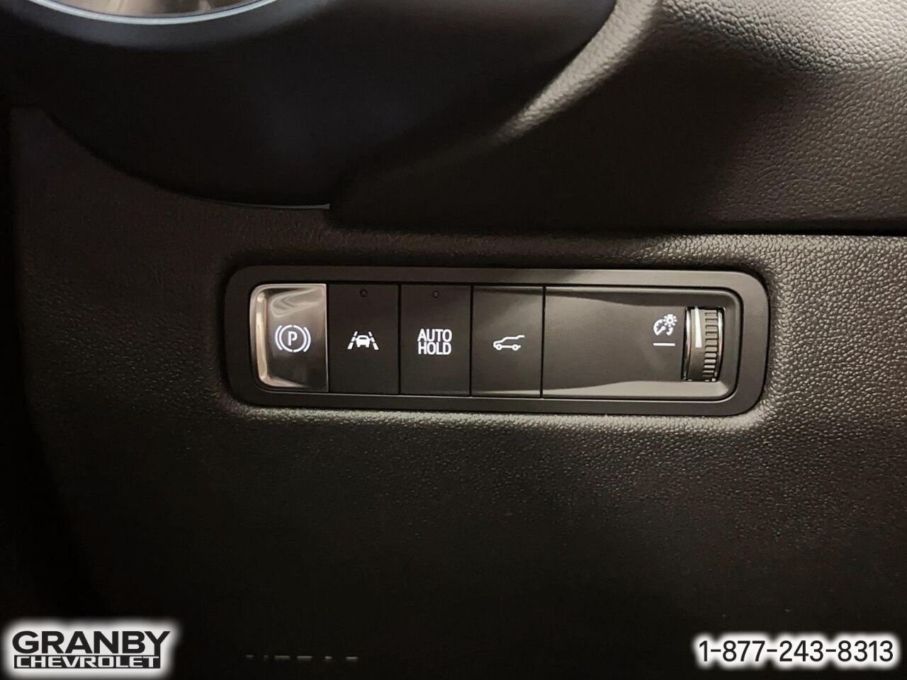 CHEVROLET Equinox EV EQUINOX EV LT1 eAWD W/PCY (2LT) | 2027 BLANC SOMMET Granby - photo #16