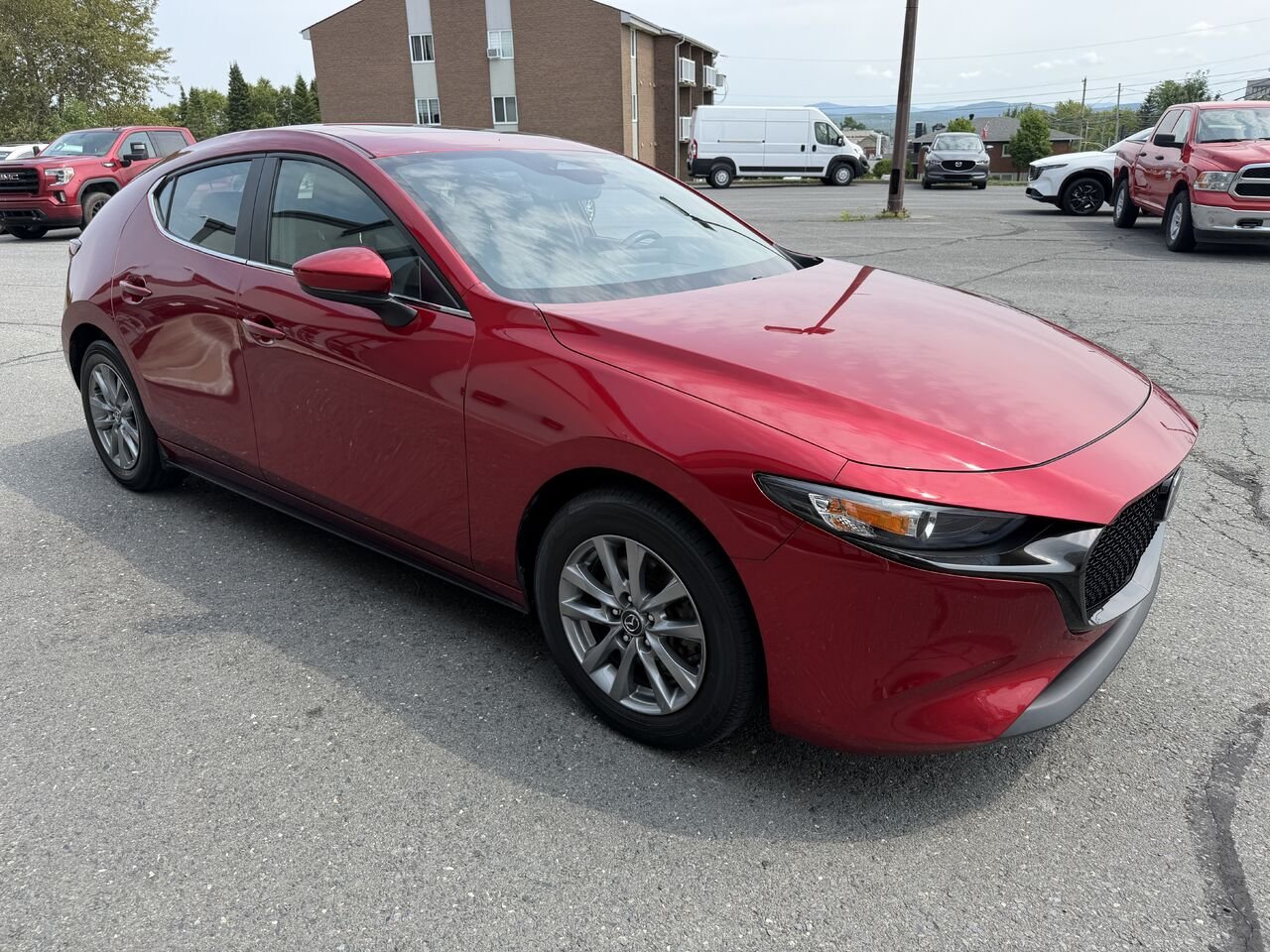 Mazda Mazda3 Sport 2025 Rouge Lac Mégantic - photo #6
