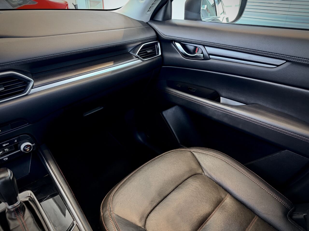 2022 Mazda CX-5 Black Notre-Dame-des-Prairies - photo #20