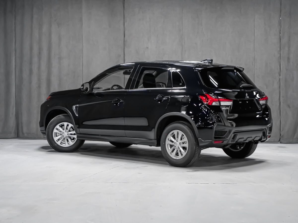 Mitsubishi RVR SE 2026 Noir Labrador Montréal - photo #2