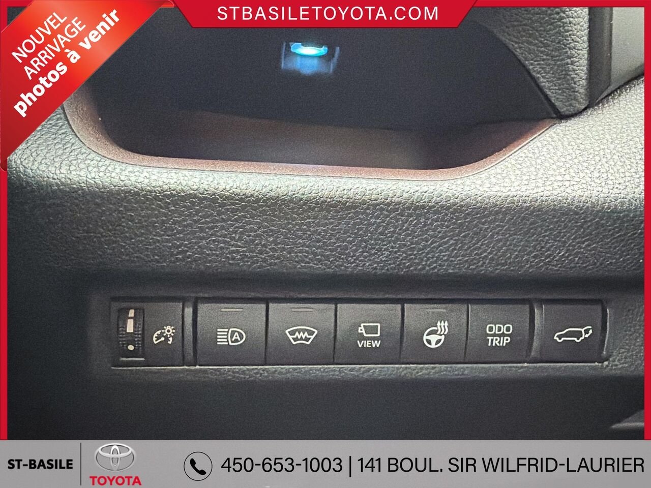 TOYOTA RAV4 2023 Gris Saint-Basile-le-Grand - photo #6