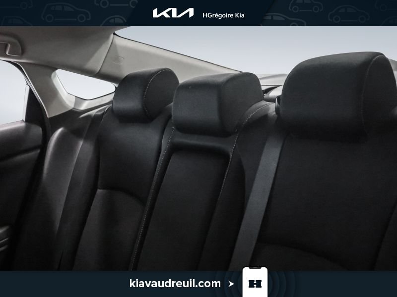 2016 Honda Civic Black Saint-Eustache - photo #11
