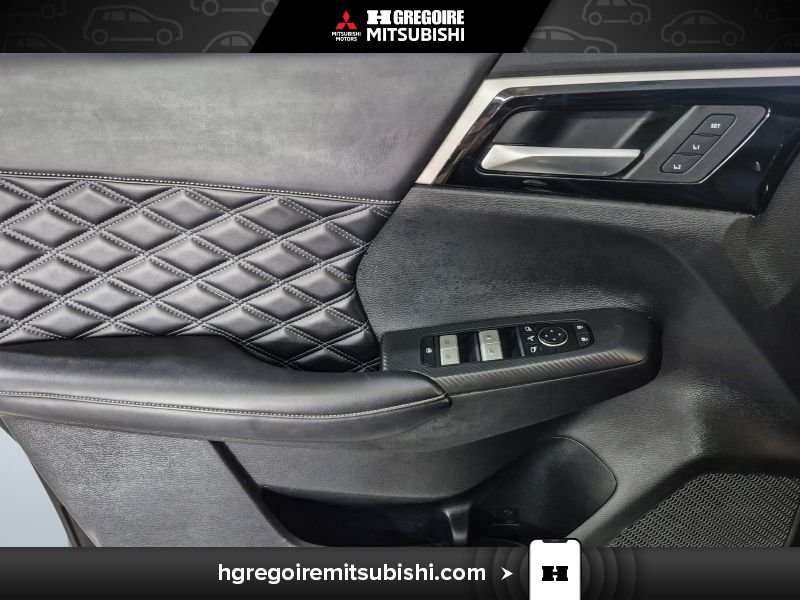 Mitsubishi Outlander PHEV 2023 Noir Blainville - photo #12