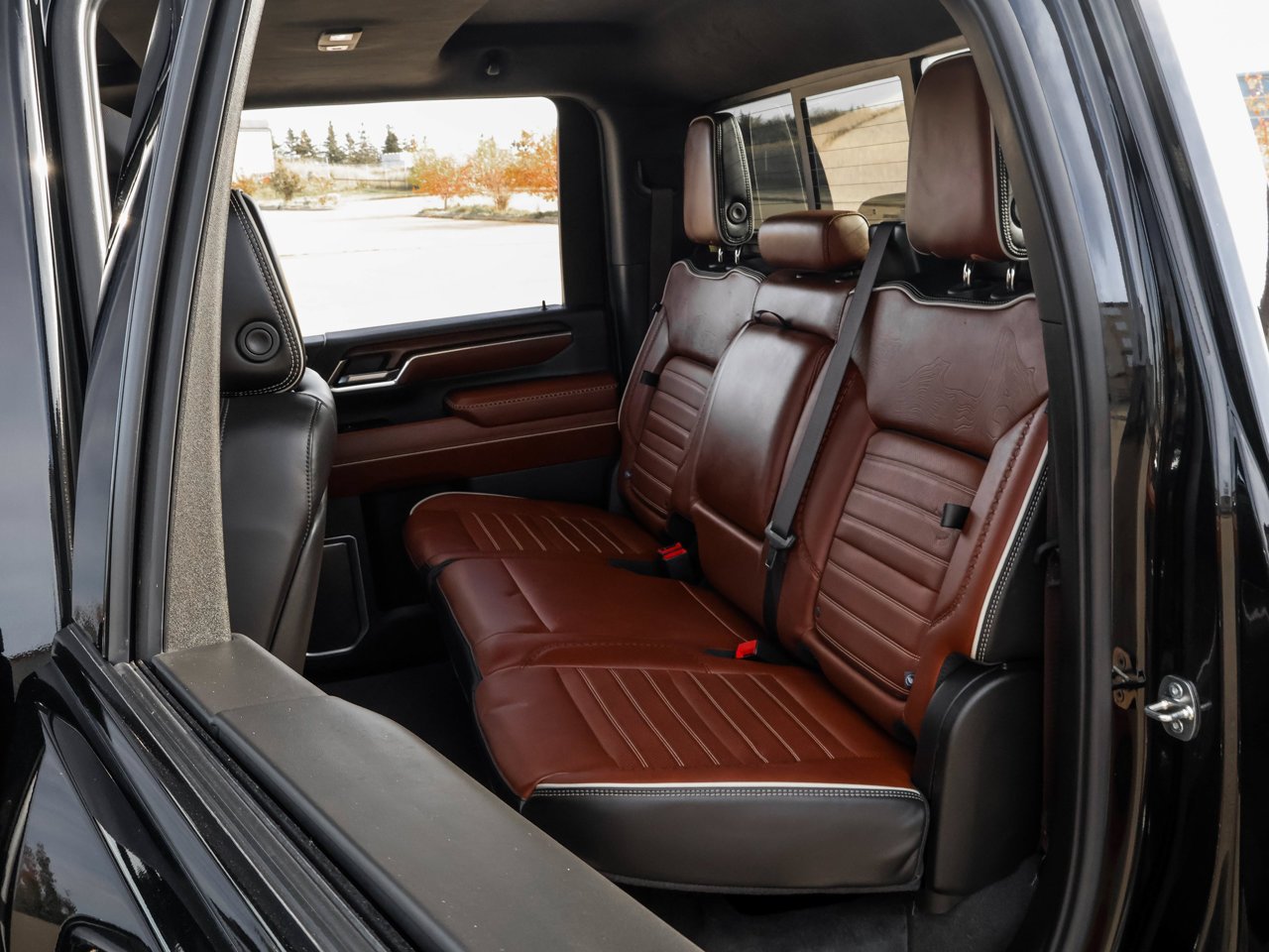 2024 GMC Sierra 3500HD 4WD Crew Cab 159 Denali Ultimate Black Sherwood Park - photo #15