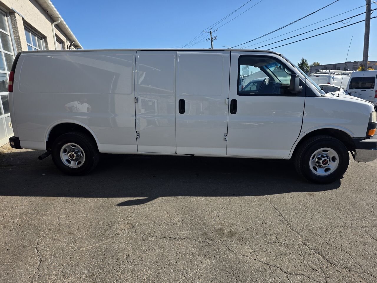 GMC Fourgonnette Savana utilitaire 2015 Blanc Longueuil, - photo #7