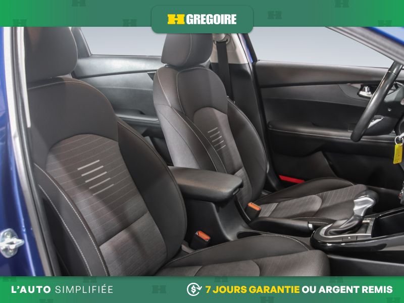Kia Forte 2021 Bleu Laval - photo #26