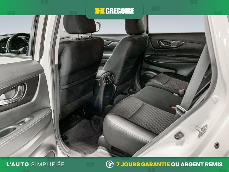 2019 Nissan Rogue White Laval - photo #13