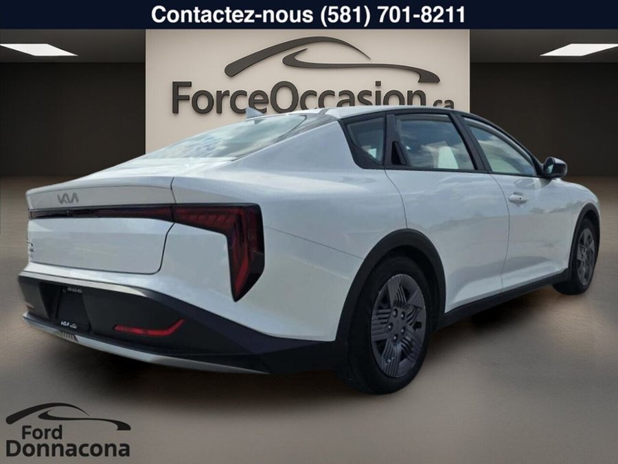 2025 Kia K4 2025 White