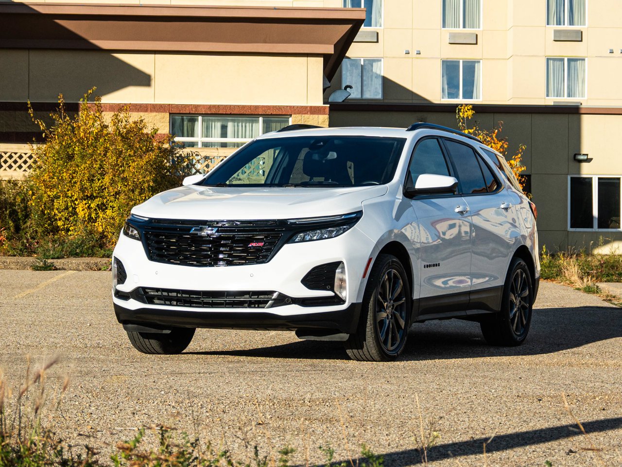 2024 Chevrolet Equinox AWD 4dr RS White Sherwood Park - photo #3