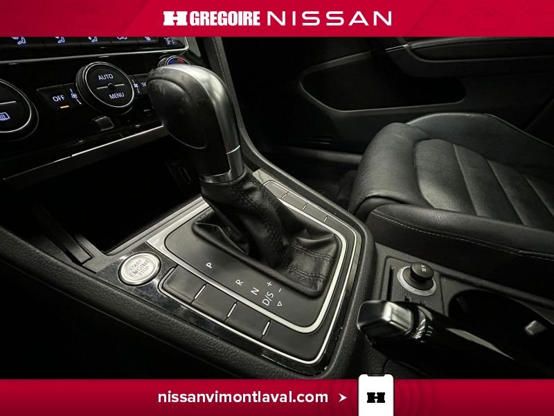 2015 Volkswagen Golf White Saint-Eustache - photo #18