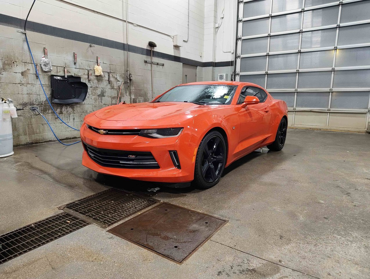 2018 Chevrolet Camaro 2dr Cpe 2LT Red Sherwood Park - photo #3