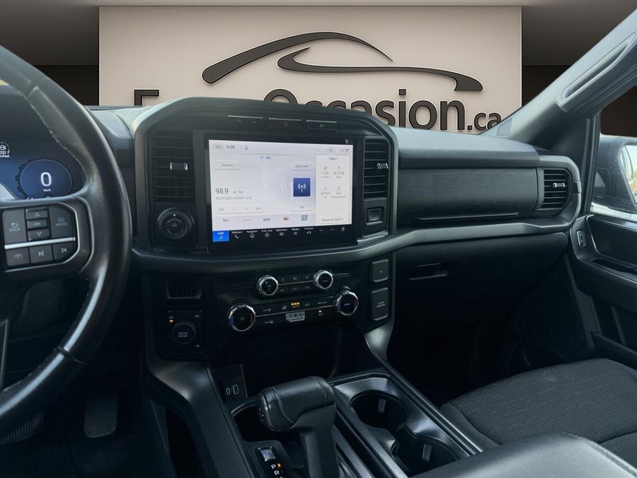 Ford F-150 XLT cabine SuperCrew 4x4 Boîte de 5,5 pi 2024 Noir