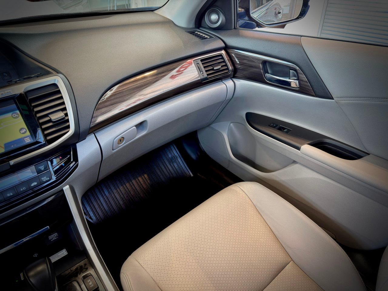 2017 Honda Accord Sedan Notre-Dame-des-Prairies - photo #16