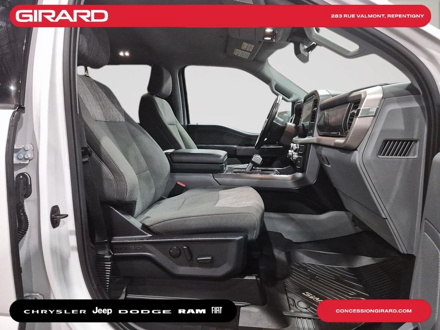 2023 Ford F-150 LIGHTNING XLT White