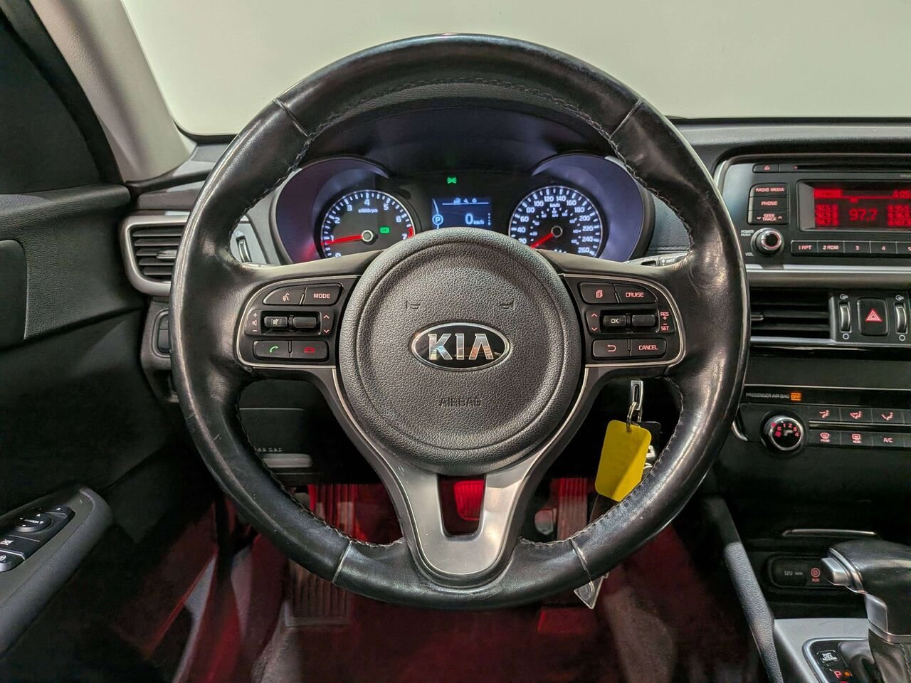 2018 Kia Optima LX Auto Red Val-David - photo #12