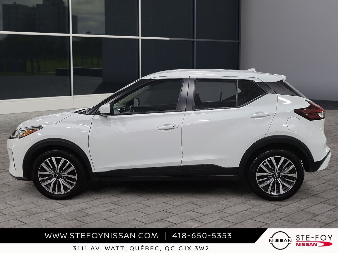 2025 Nissan KICKS PLAY S TA Grey Ste-Foy - photo #4