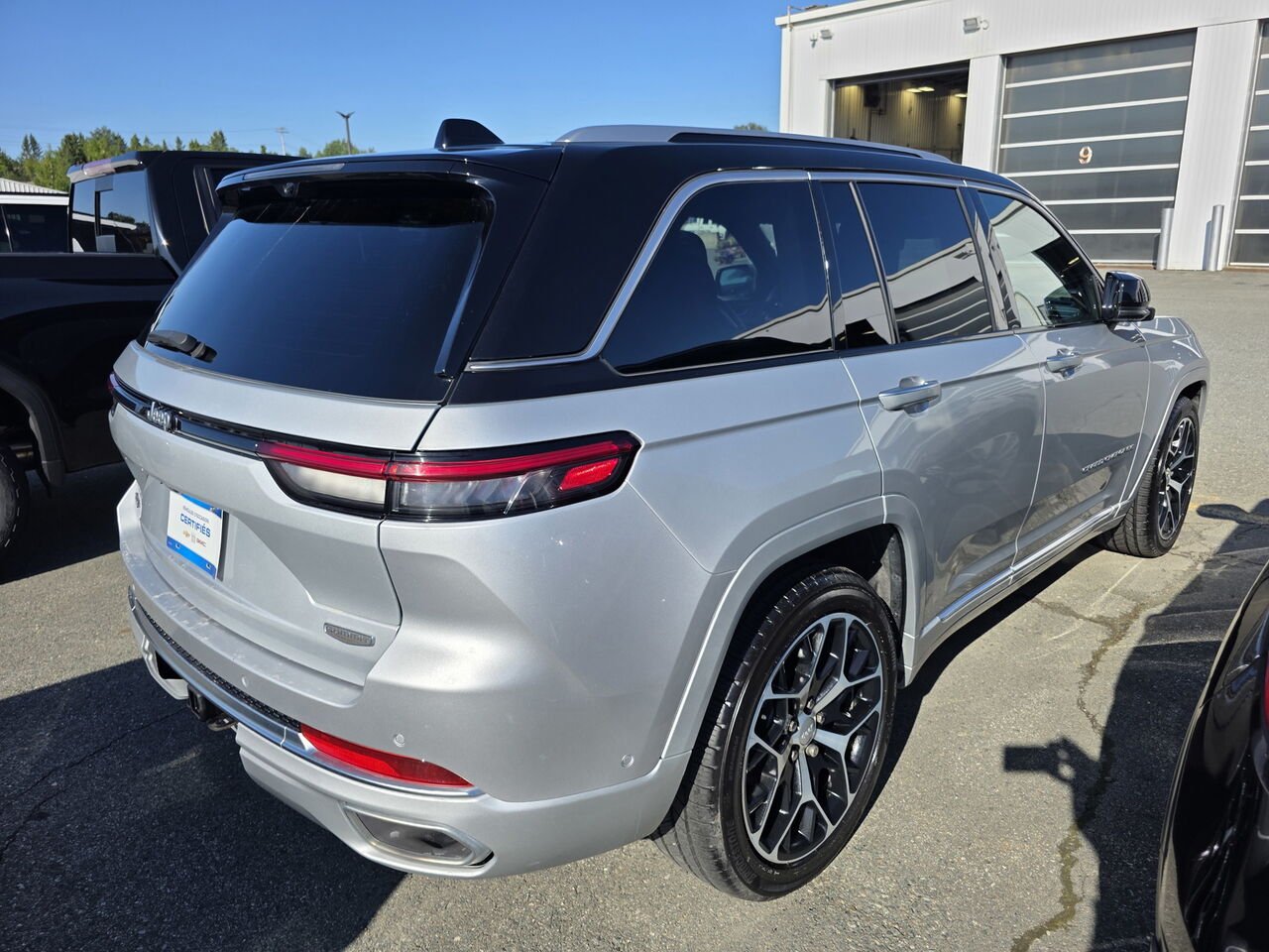 Jeep Grand Cherokee Summit Reserve 2024 Gris Rouyn-Noranda - photo #21