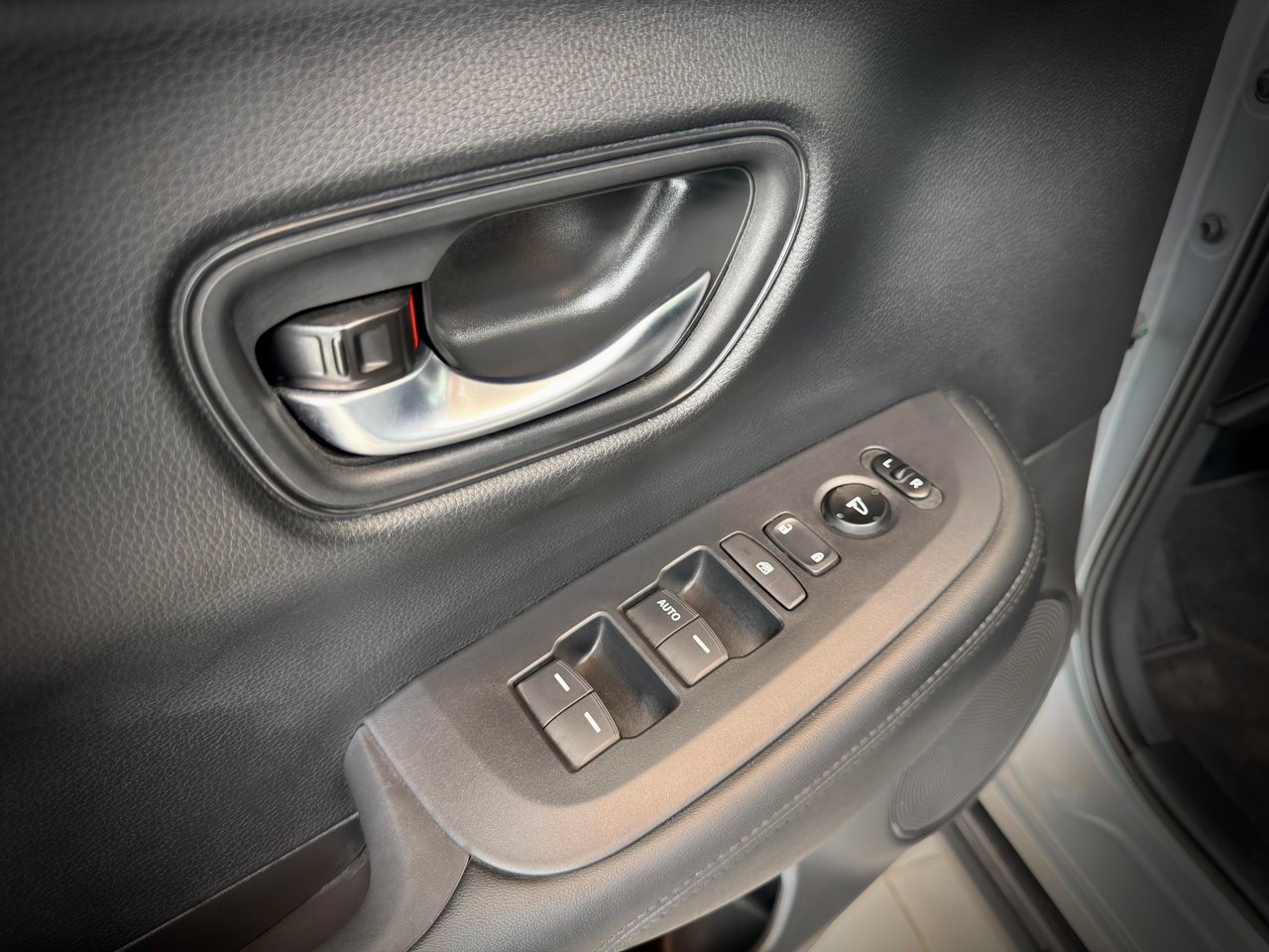 Honda HR-V 2025 Gris Notre-Dame-des-Prairies - photo #33