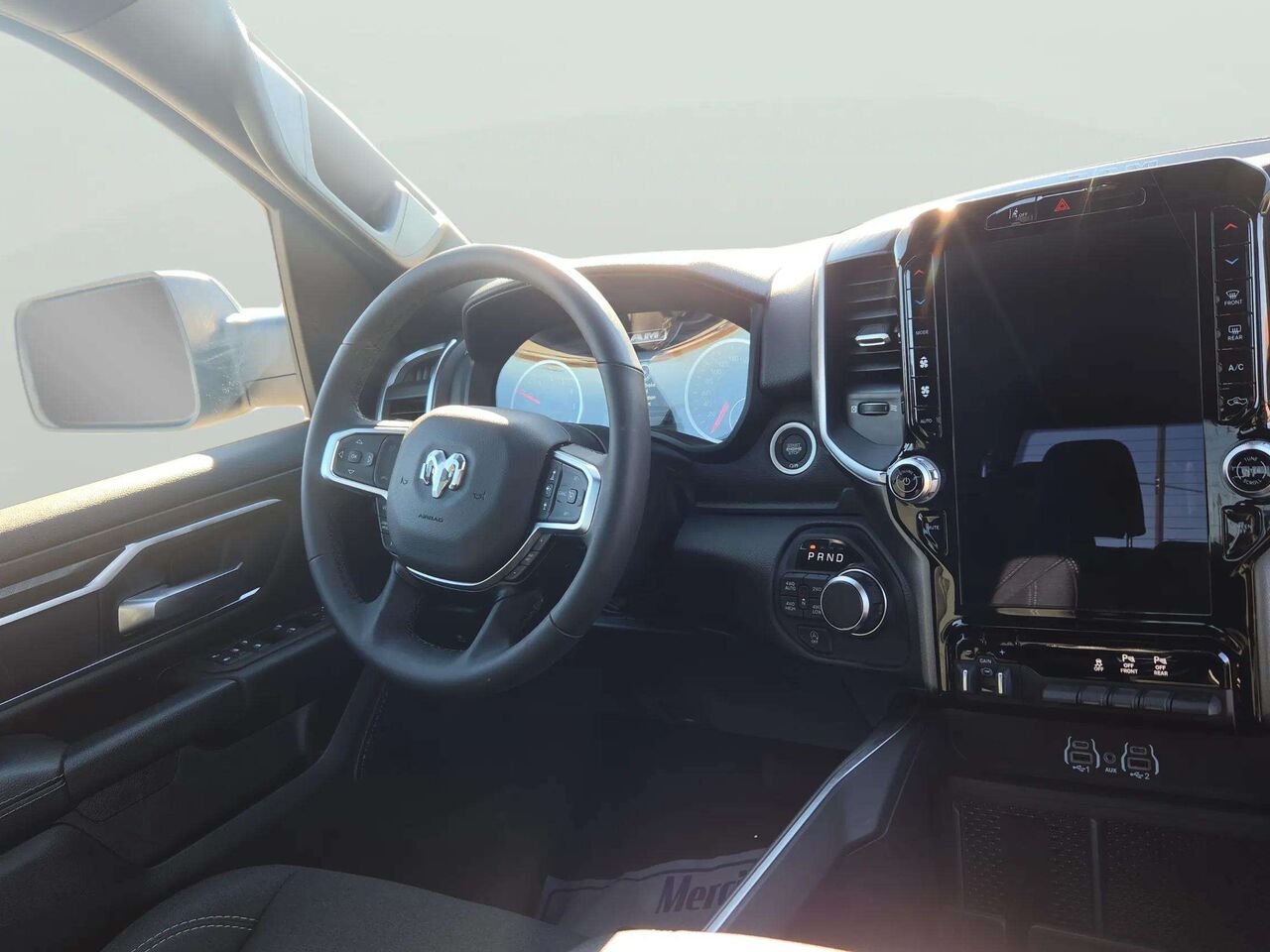 2025 Ram 1500 Black Gatineau - photo #12