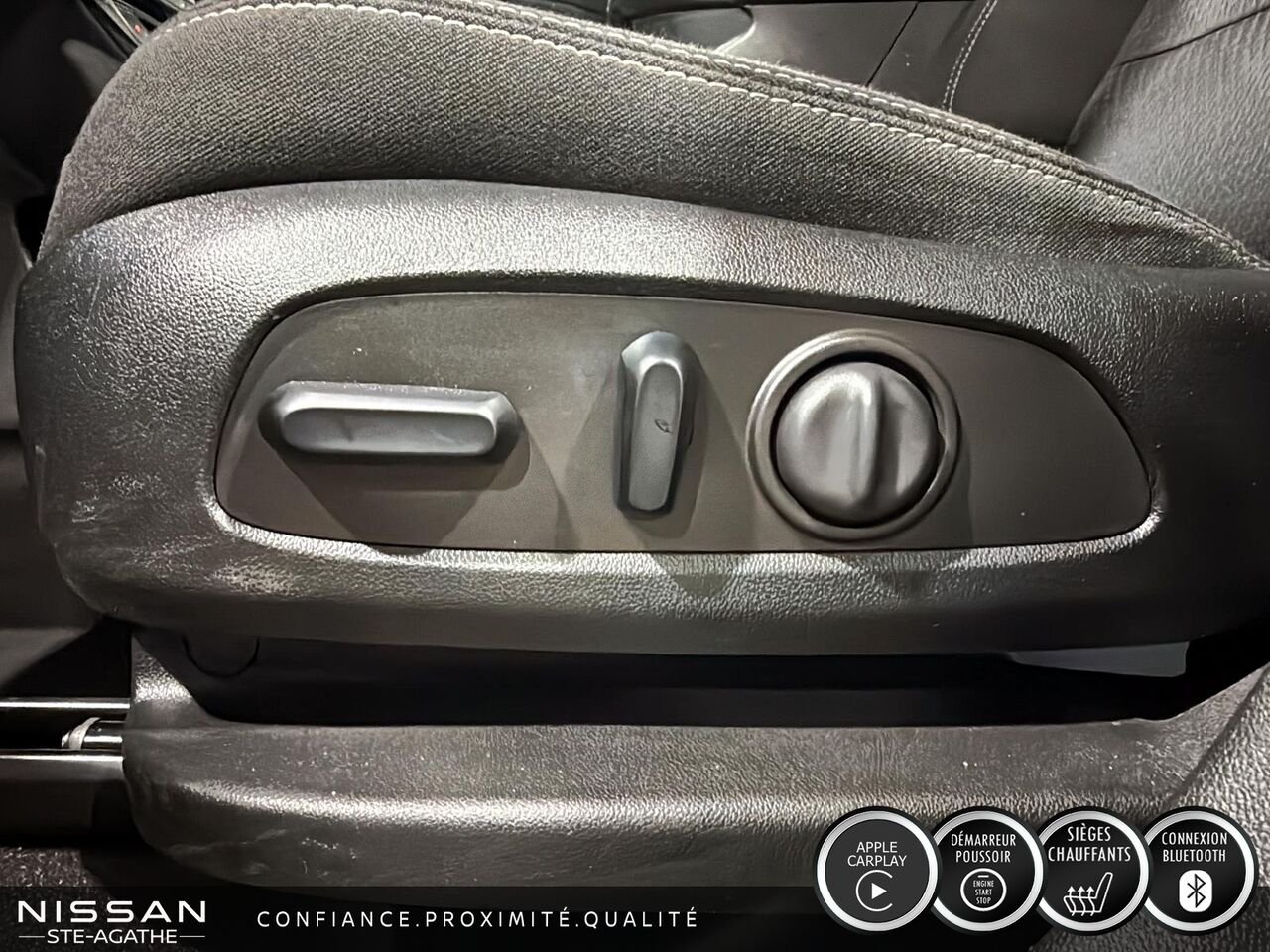 GMC Terrain AWD | BANCS CHAUFFANTS | CARPLAY SANS FIL | DÉMARREUR À DISTANCE 2023 Noir Saint-Jérôme - photo #14