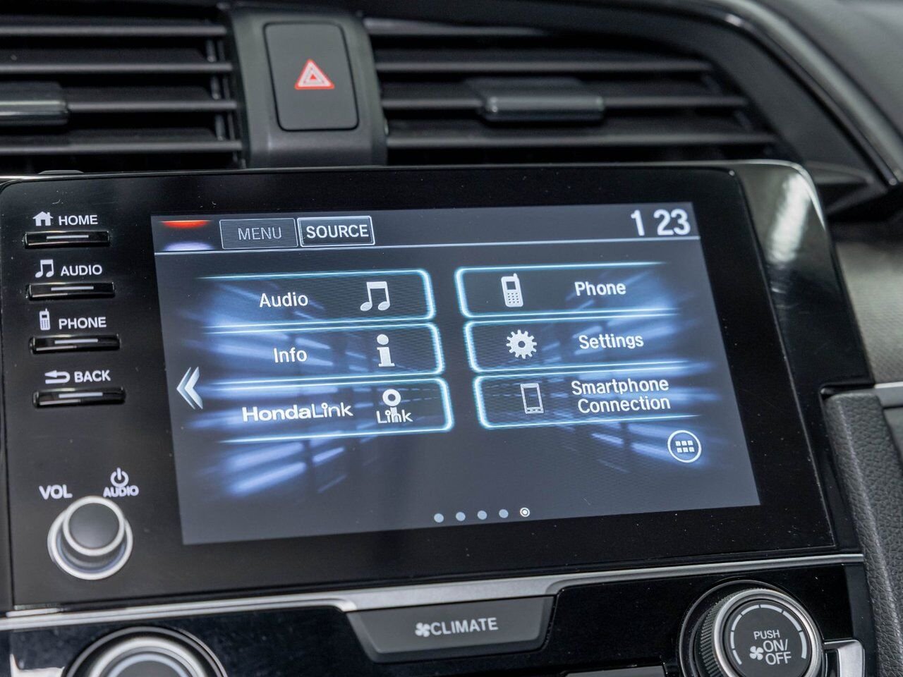 Honda Civic LX AUTOMATIQUE *SIEGES CHAUF* CARPLAY *GR SECURITE 2021 Gris Saint-Jérôme - photo #17