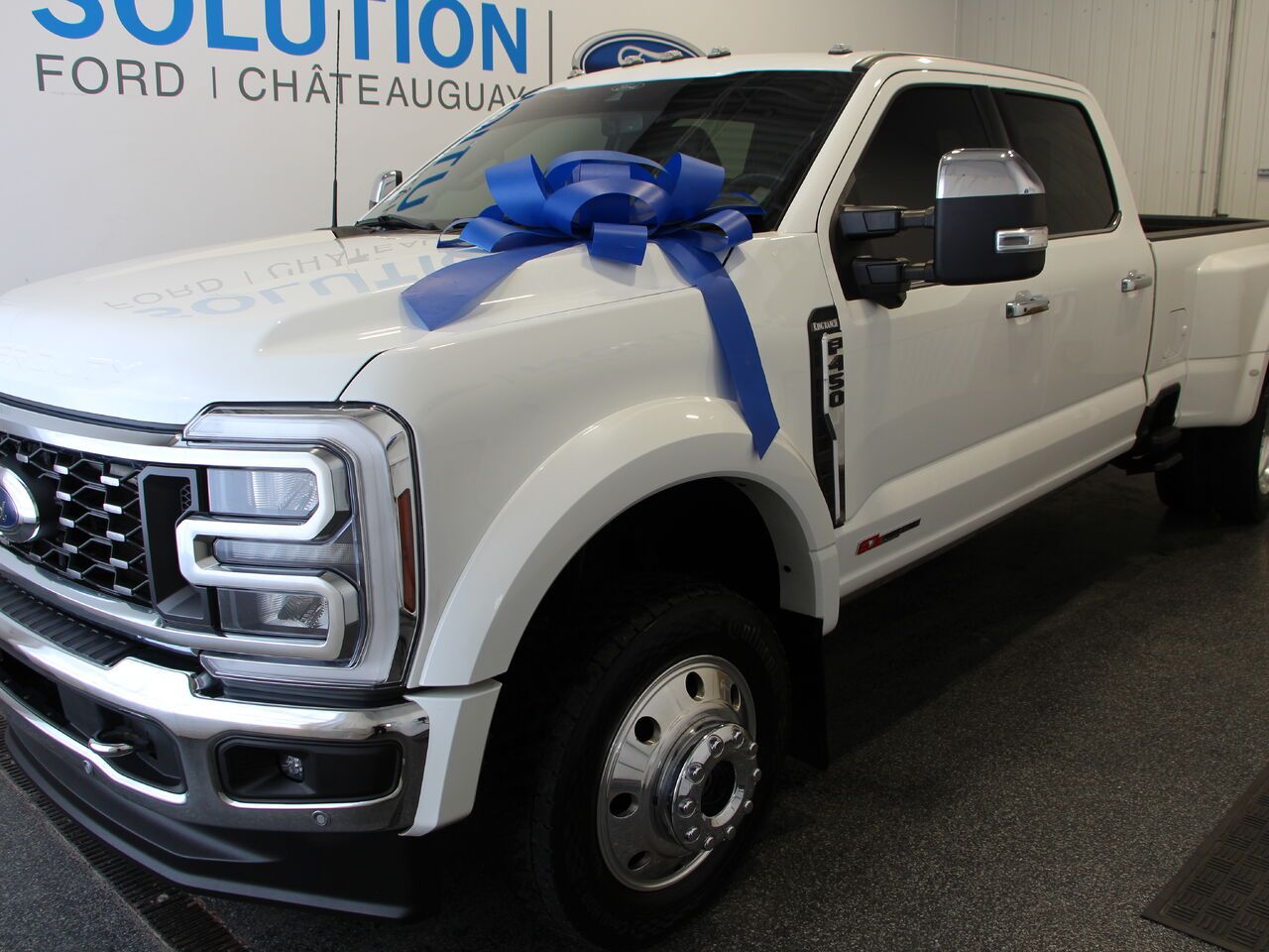 2024 Ford F-450 Super Duty King Ranch Crew Cab LB DRW 4WD   