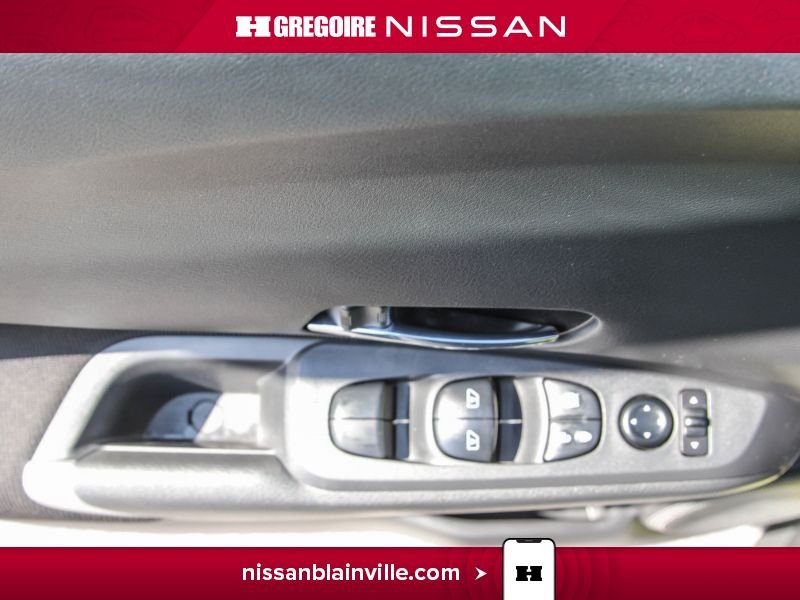 2024 Nissan Kicks Grey Blainville - photo #21