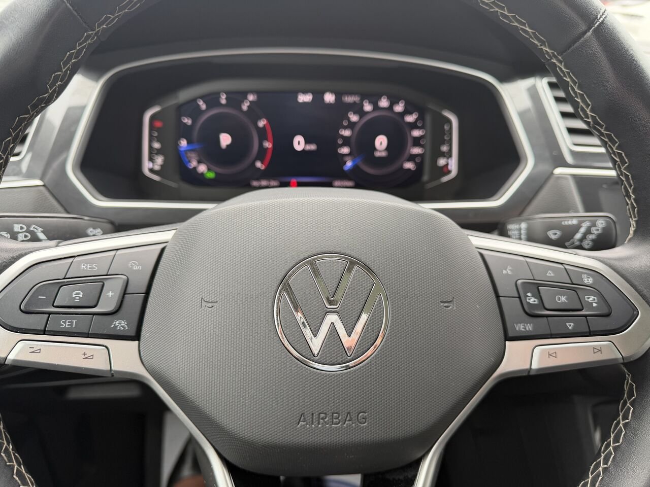 VOLKSWAGEN TIGUAN SE/WOLFSBURG 2024 Bleu Montmagny - photo #8