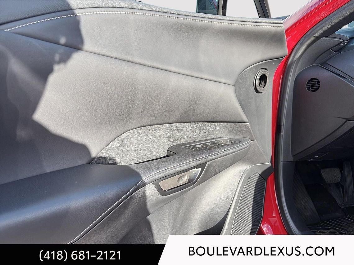 Lexus RX 601132 2024 Rouge Québec - photo #40