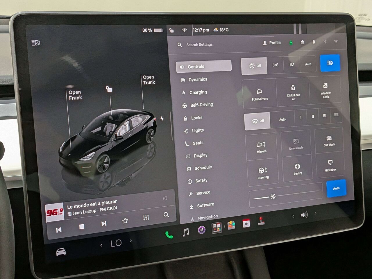2022 Tesla Model 3 Standard Range RWD *Ltd Avail* Black Val-David - photo #22