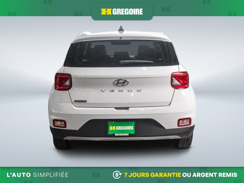 2022 Hyundai Venue White Blainville - photo #5