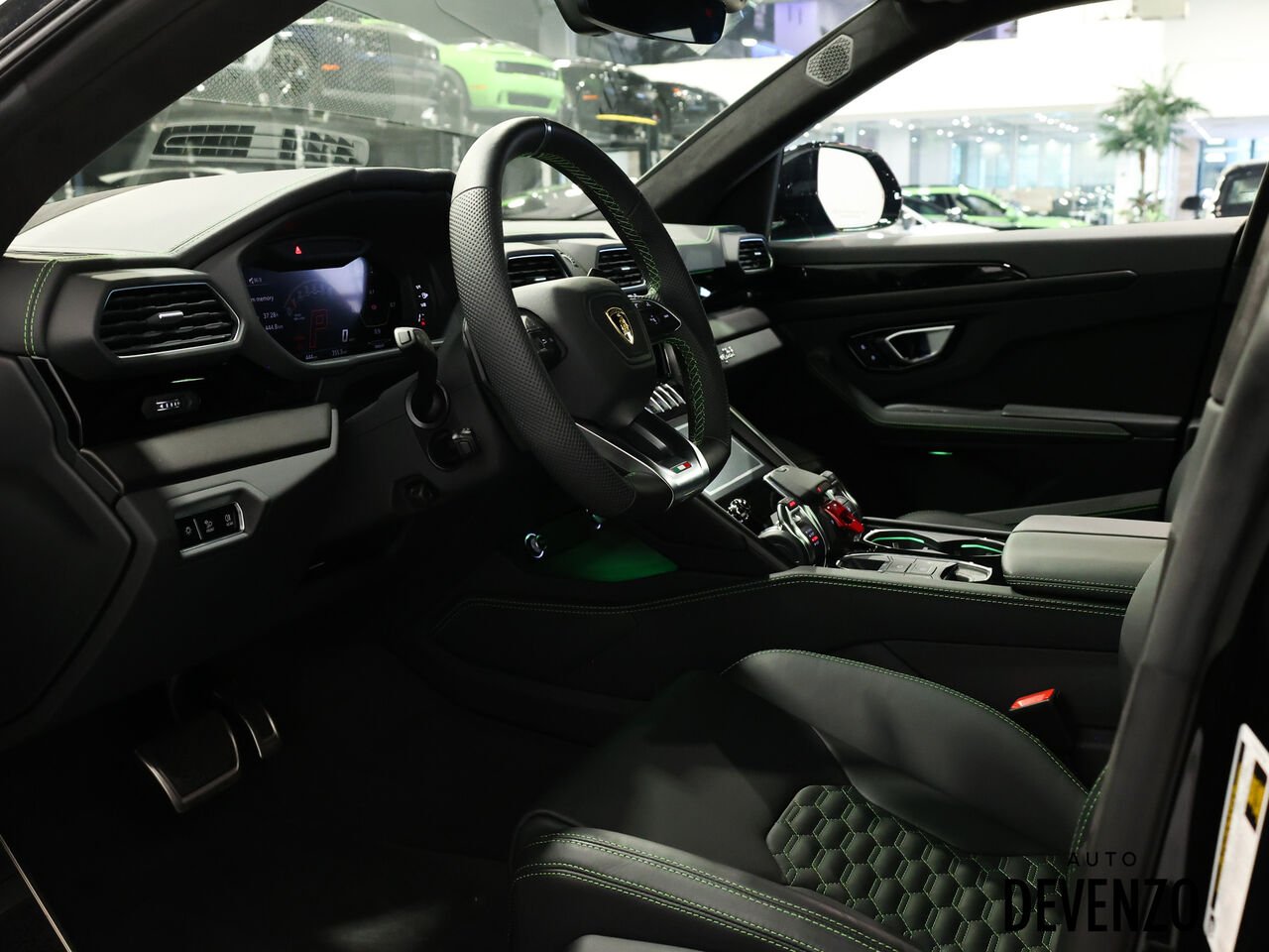 2024 Lamborghini Urus Black Saint-Eustache - photo #13