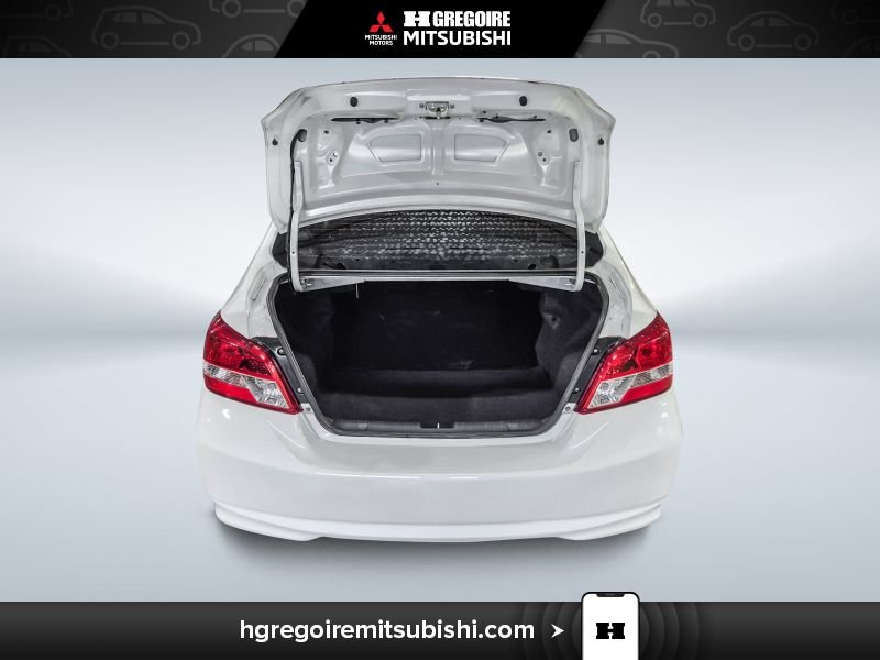 Mitsubishi Mirage G4 2017 Blanc Blainville - photo #26