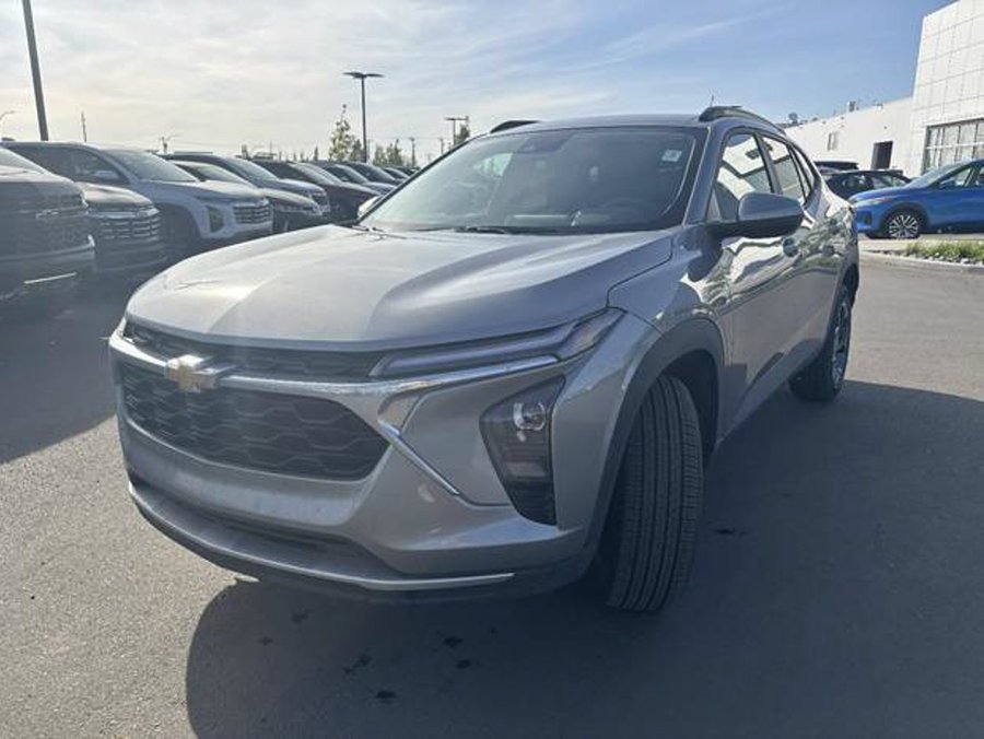2025 Chevrolet Trax LT FWD 1.2T | Adaptive Cruise Grey
