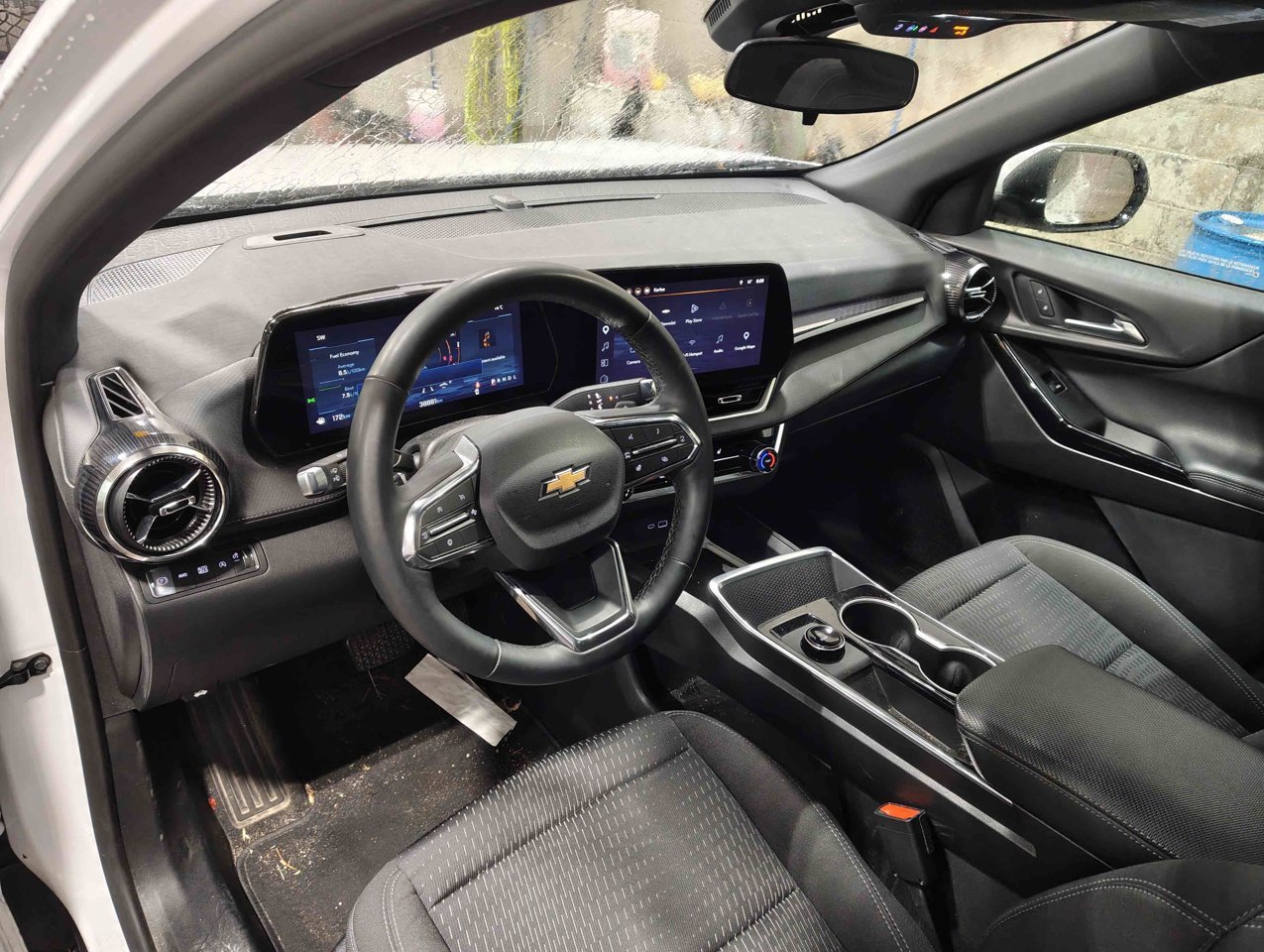 2026 Chevrolet Equinox AWD 4dr LT w/2LT White Sherwood Park - photo #6