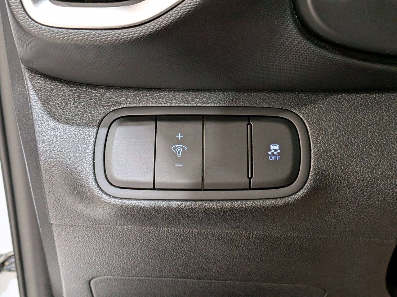 2026 Hyundai Venue Preferred IVT White Val-David - photo #31