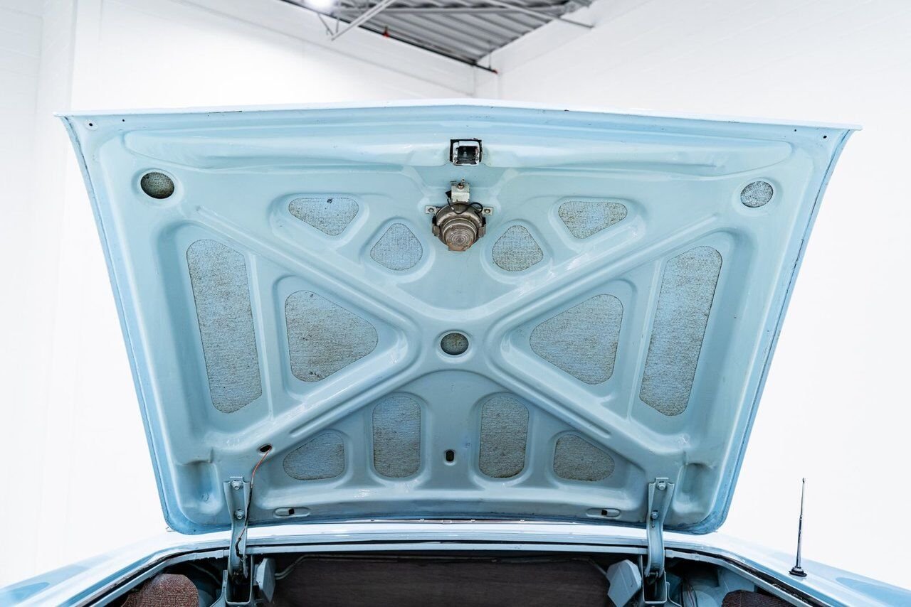 1961 Pontiac Bonneville **PRIX EN USD**C8 Suffix 389cu.in. TriPower 4 Speed Blue Montreal - photo #95