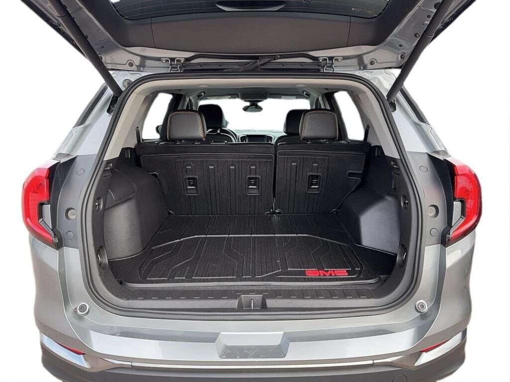 2023 GMC Terrain AT4 Grey Baie-Comeau - photo #5