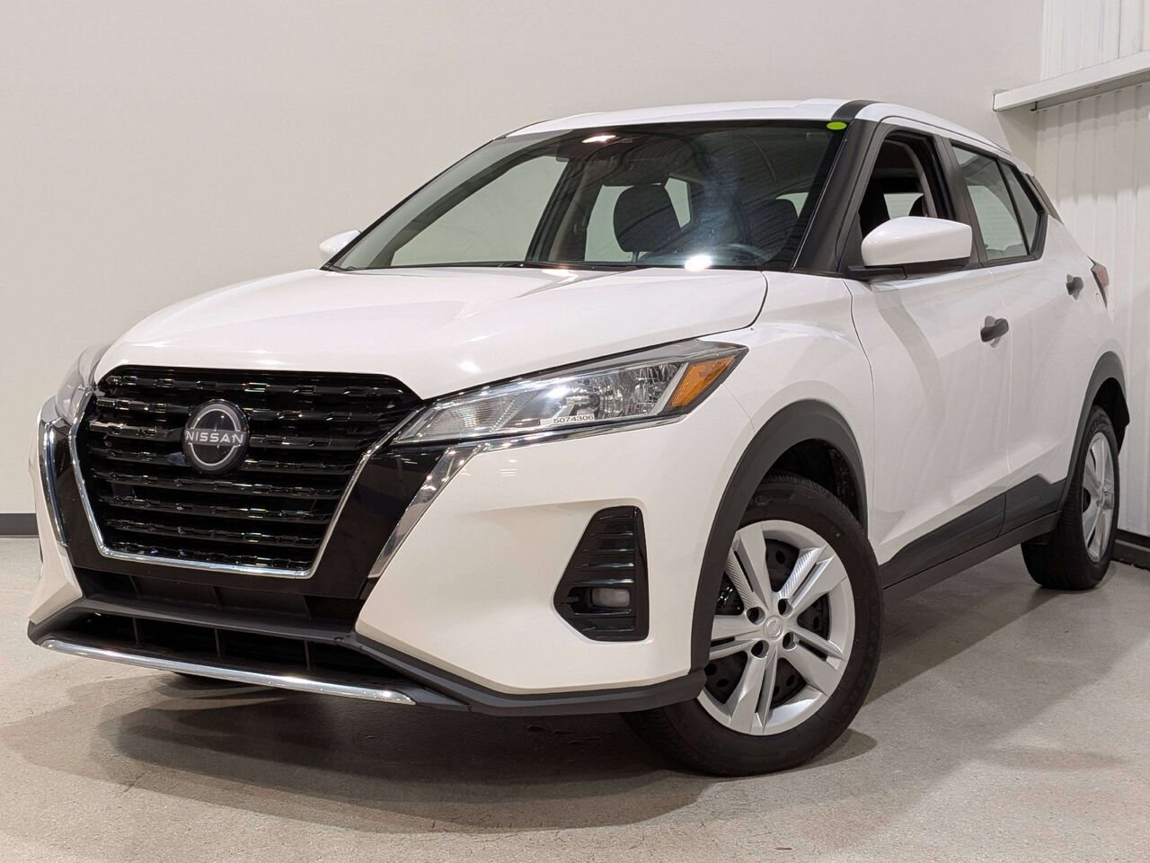 Nissan Kicks 2024 Blanc Val-David - photo #0
