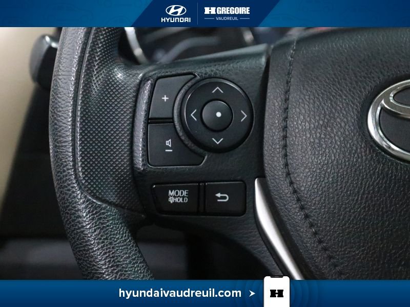 Toyota Corolla 2015 Beige Laval - photo #20